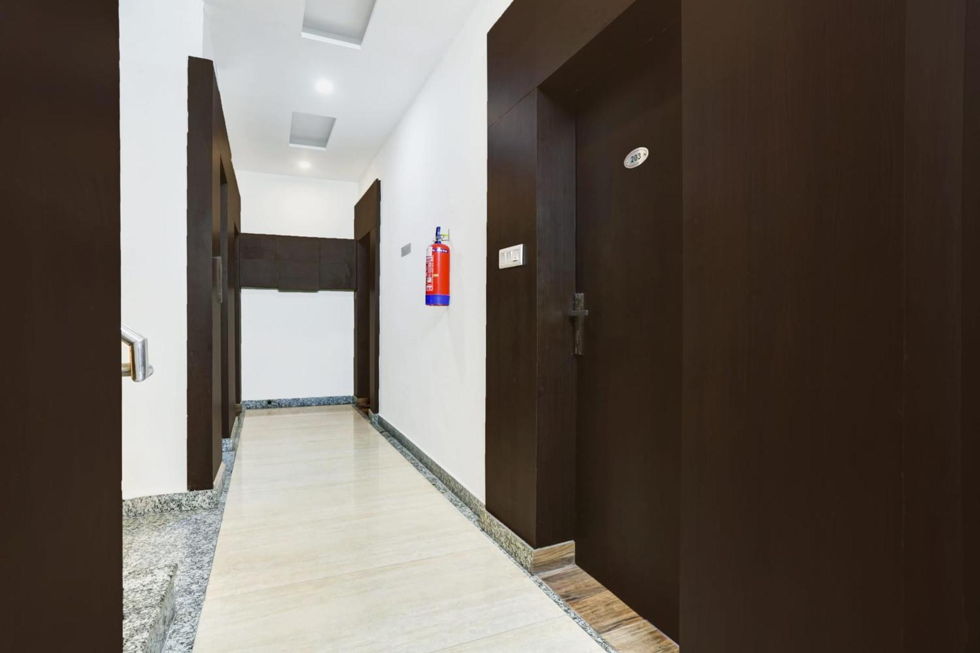 Super Townhouse Dharamshala Otel Dış mekan fotoğraf