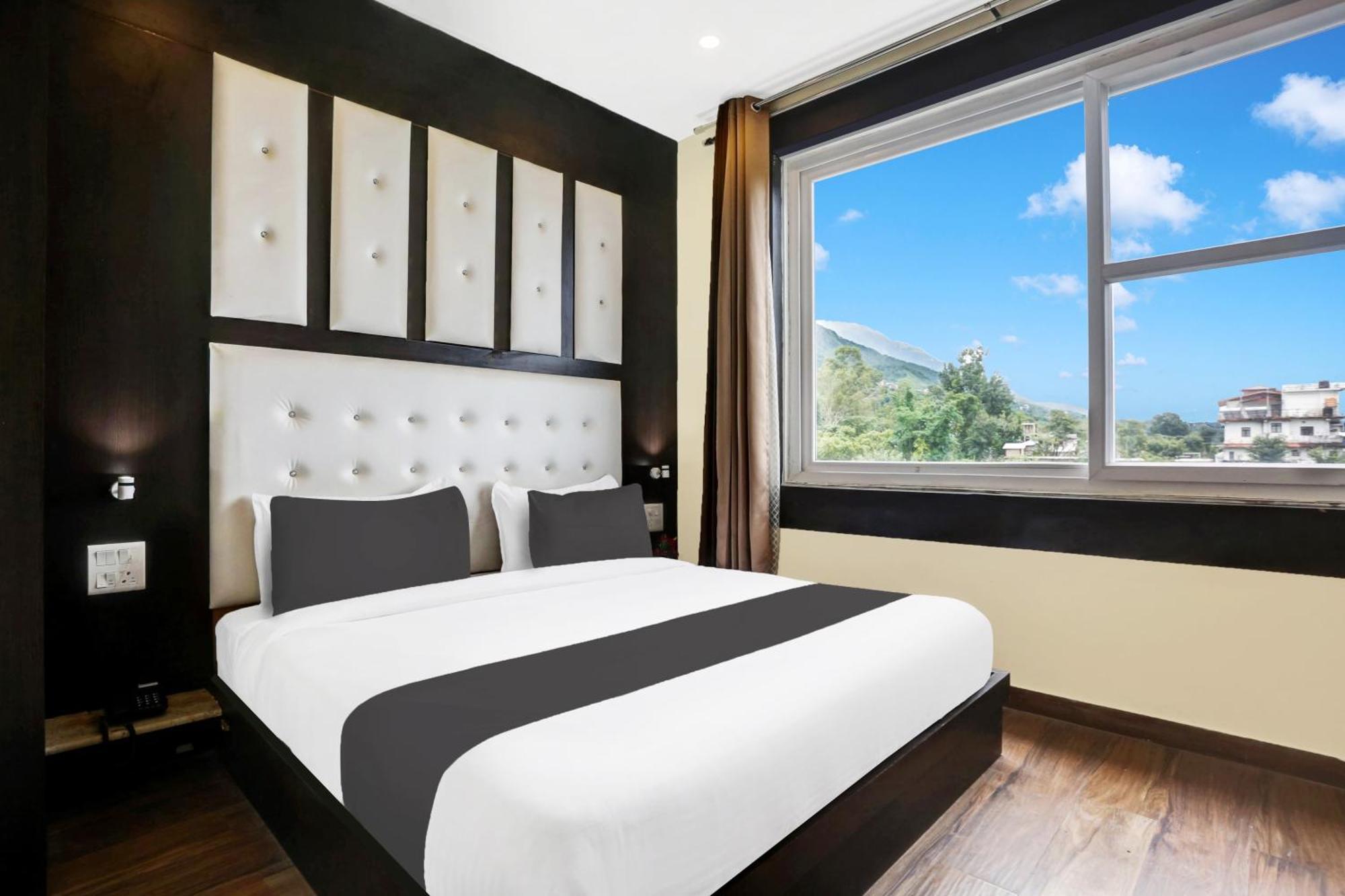 Super Townhouse Dharamshala Otel Dış mekan fotoğraf