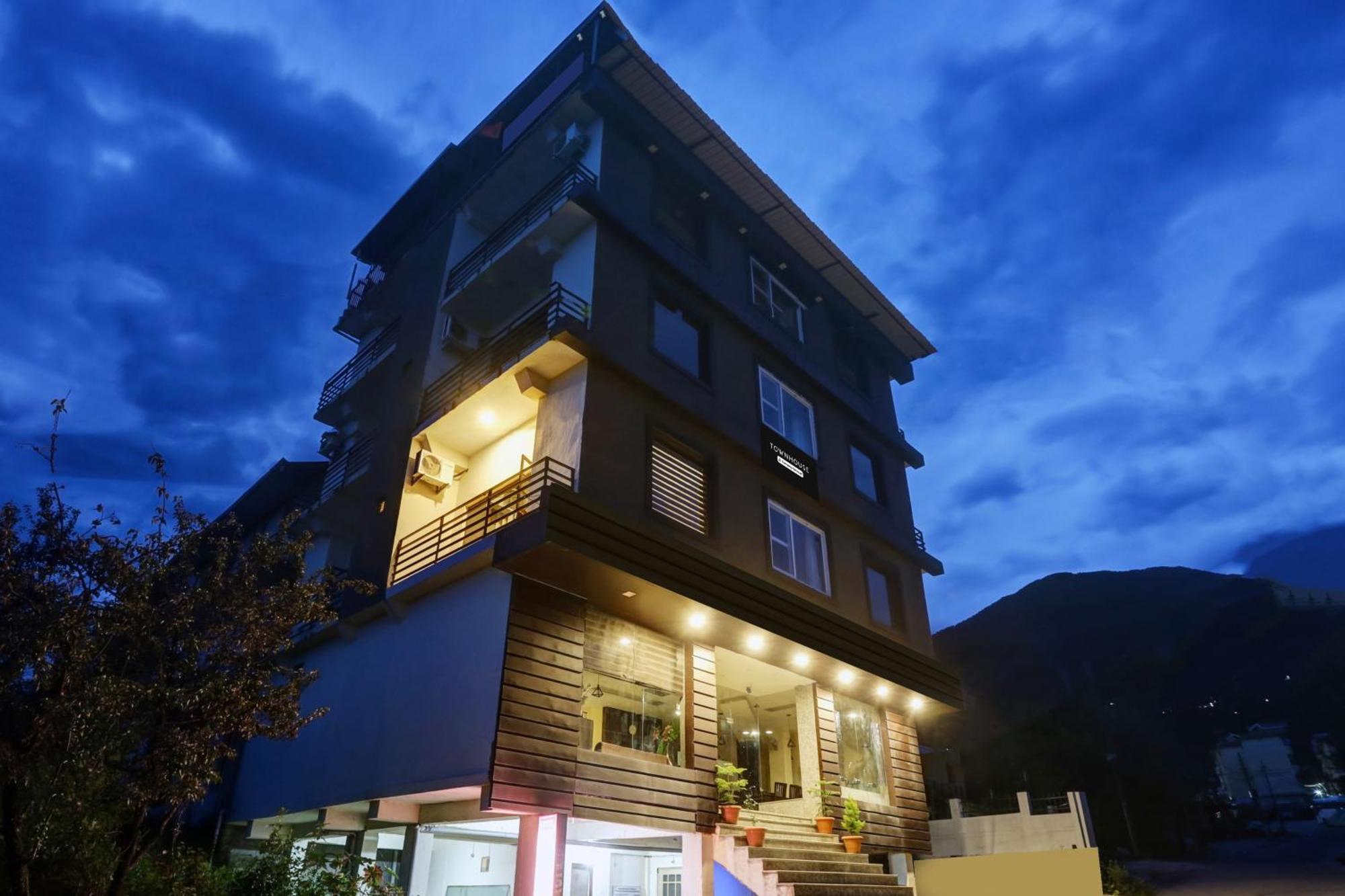 Super Townhouse Dharamshala Otel Dış mekan fotoğraf